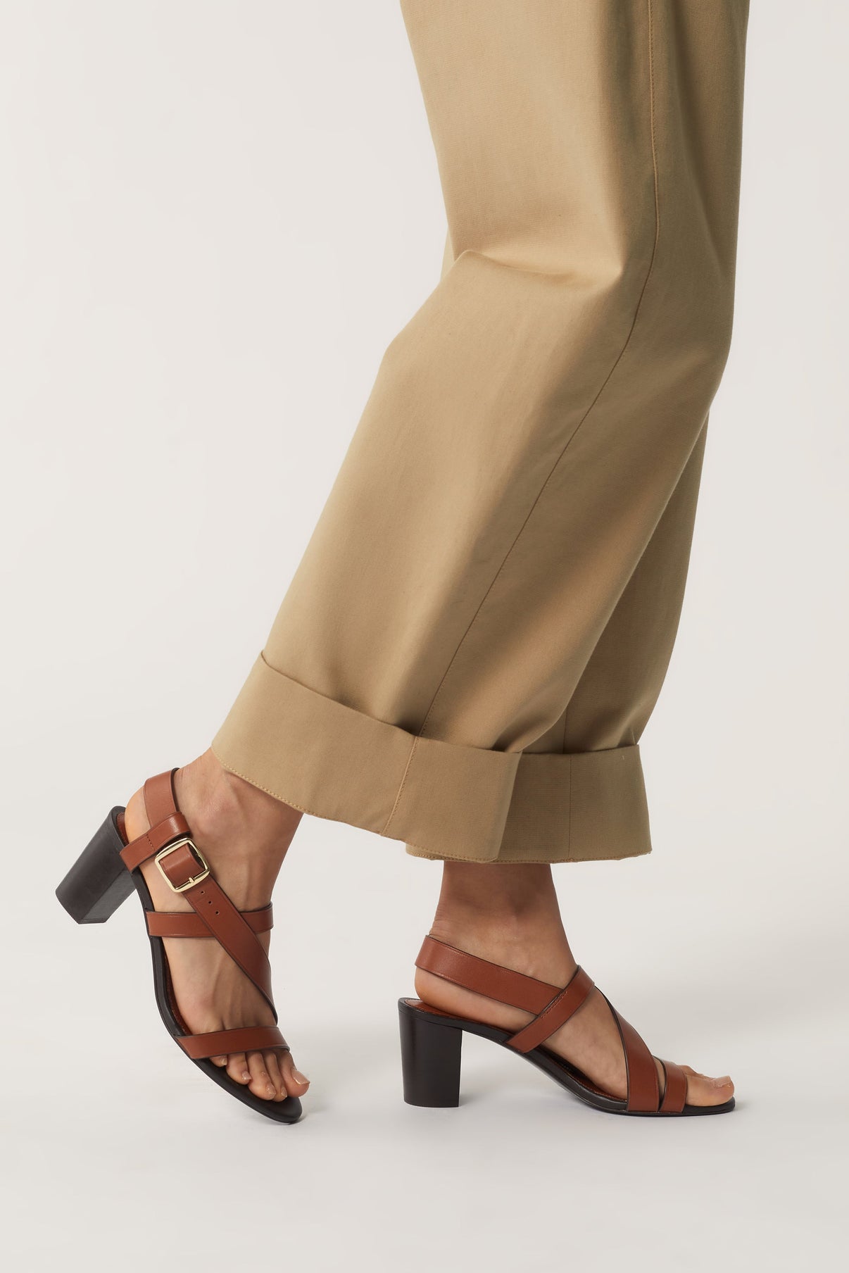 PAOLA BROWN SANDALS vue 10