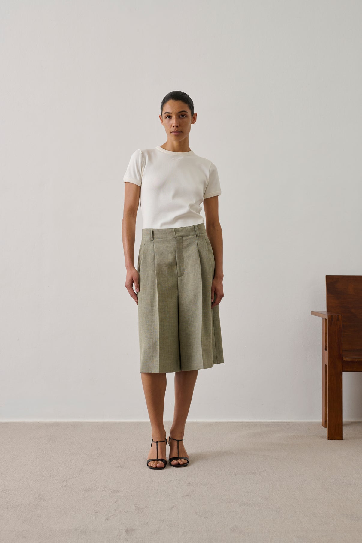 Imogen Bermuda Shorts - Almond - Cotton - Women vue 1