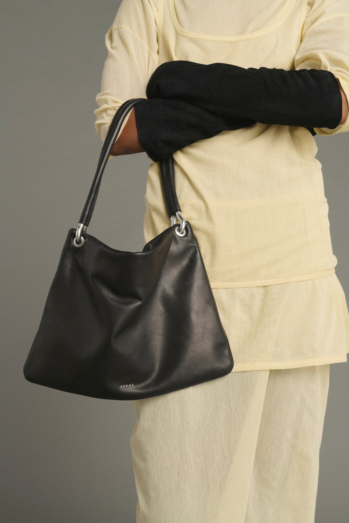 Gia Mini Tote Bag - Smooth Black Leather with Eyelets - Soeur vue 2
