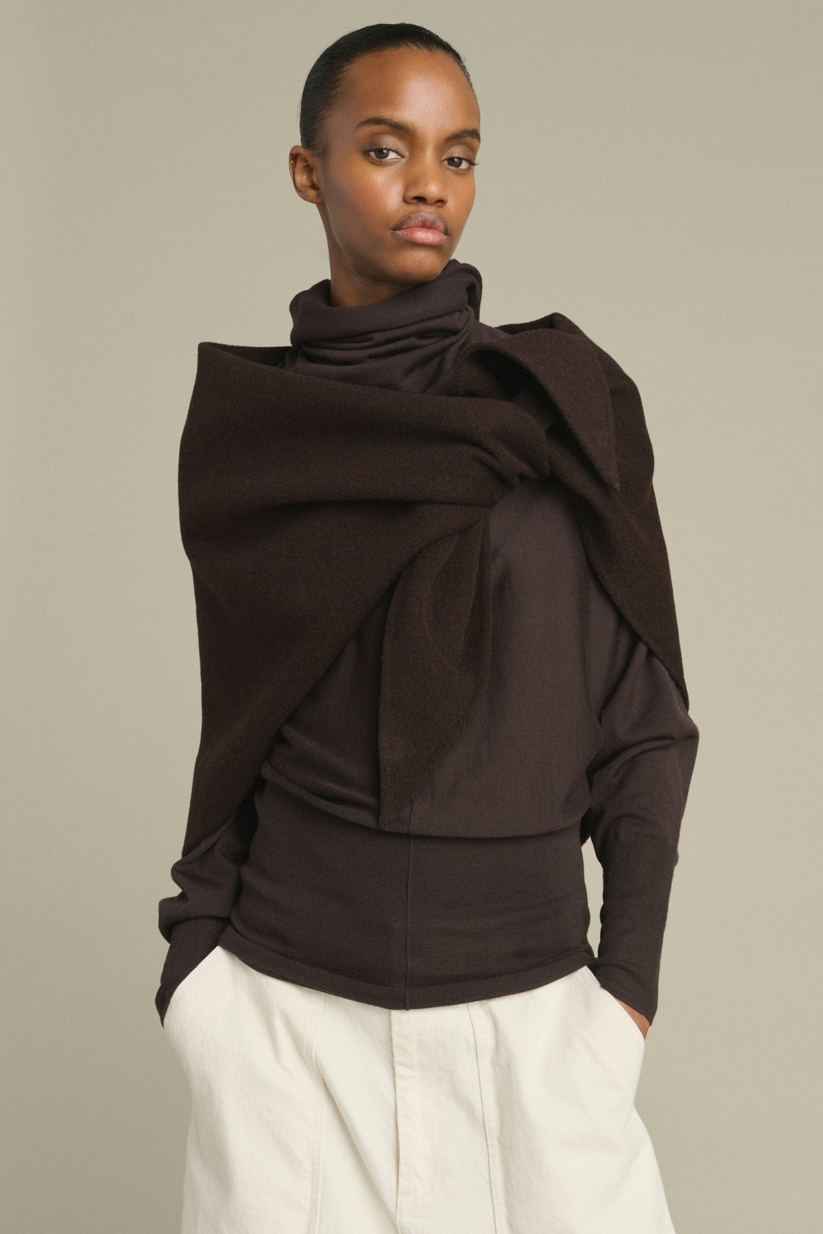 Cape Jamelia - Dark Brown - Wool - Women vue 2