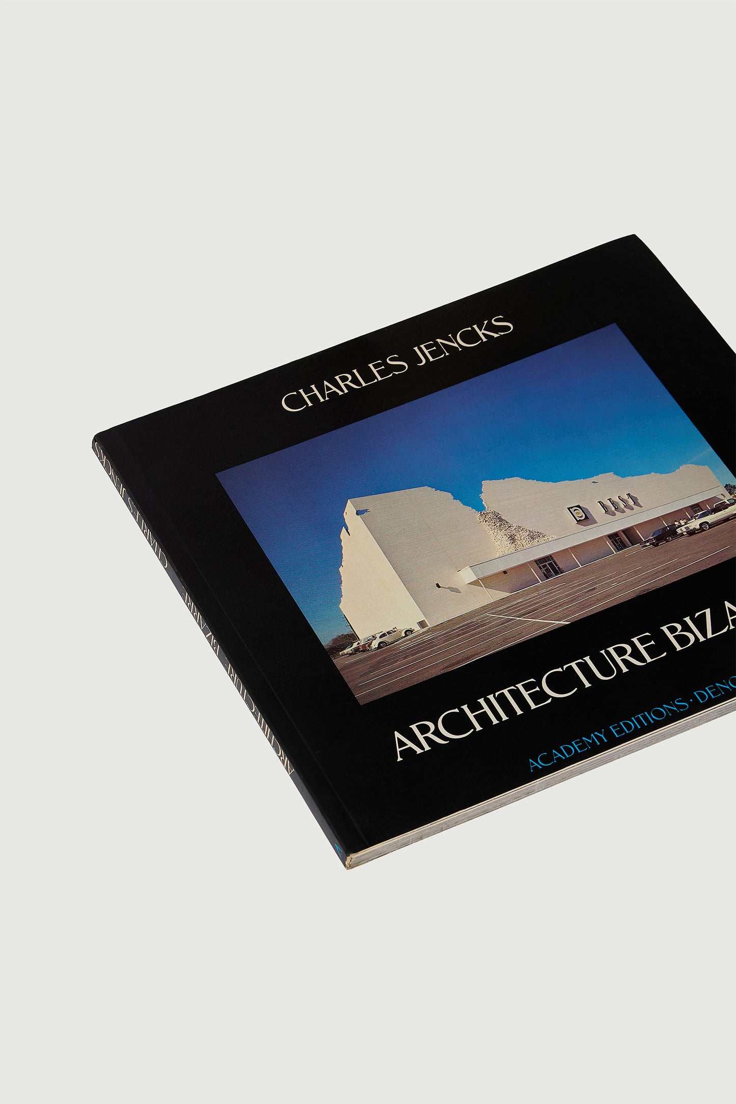 Livre "Architecture Bizarre" - Femme